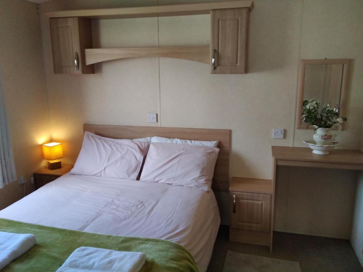 Private Caravan Situated At Parkdean Holiday Resort St Margaret'S At Cliffe Number 18 Екстер'єр фото